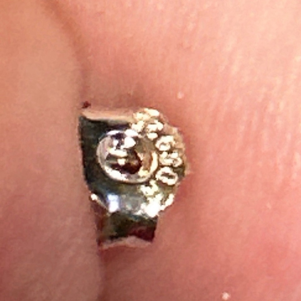 Helzberg Diamond White Pearl and 14 k white gold Stud Earrings - Picture 4 of 7